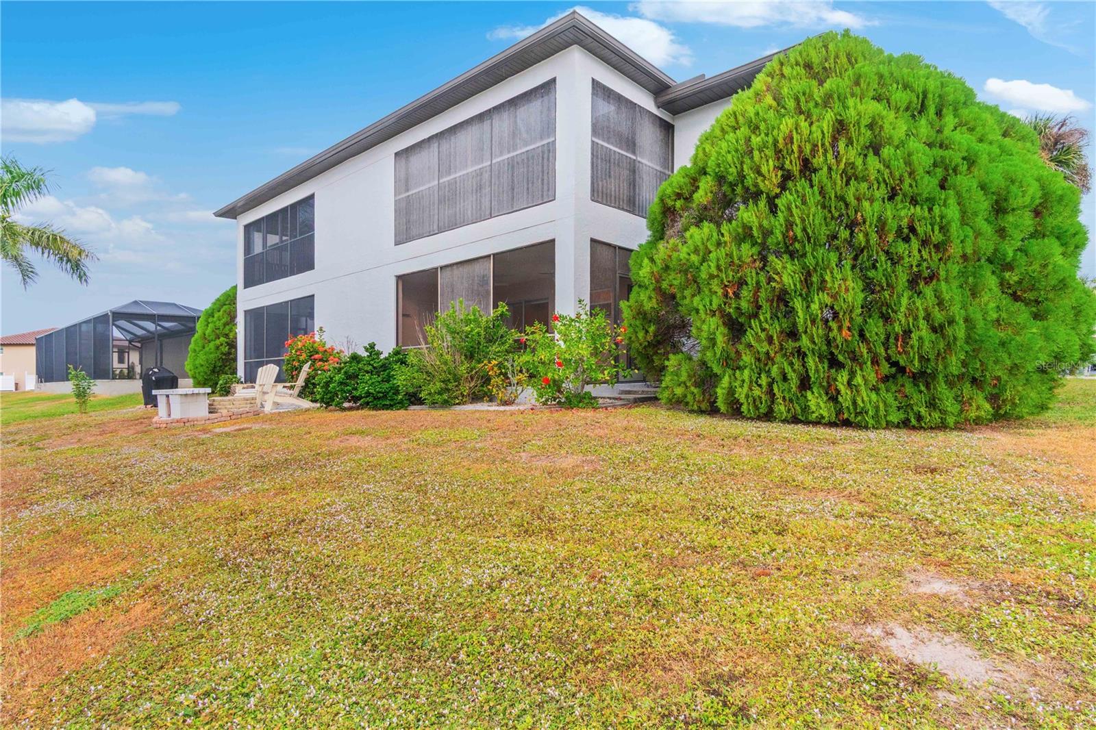 THREE STAGS - Residential