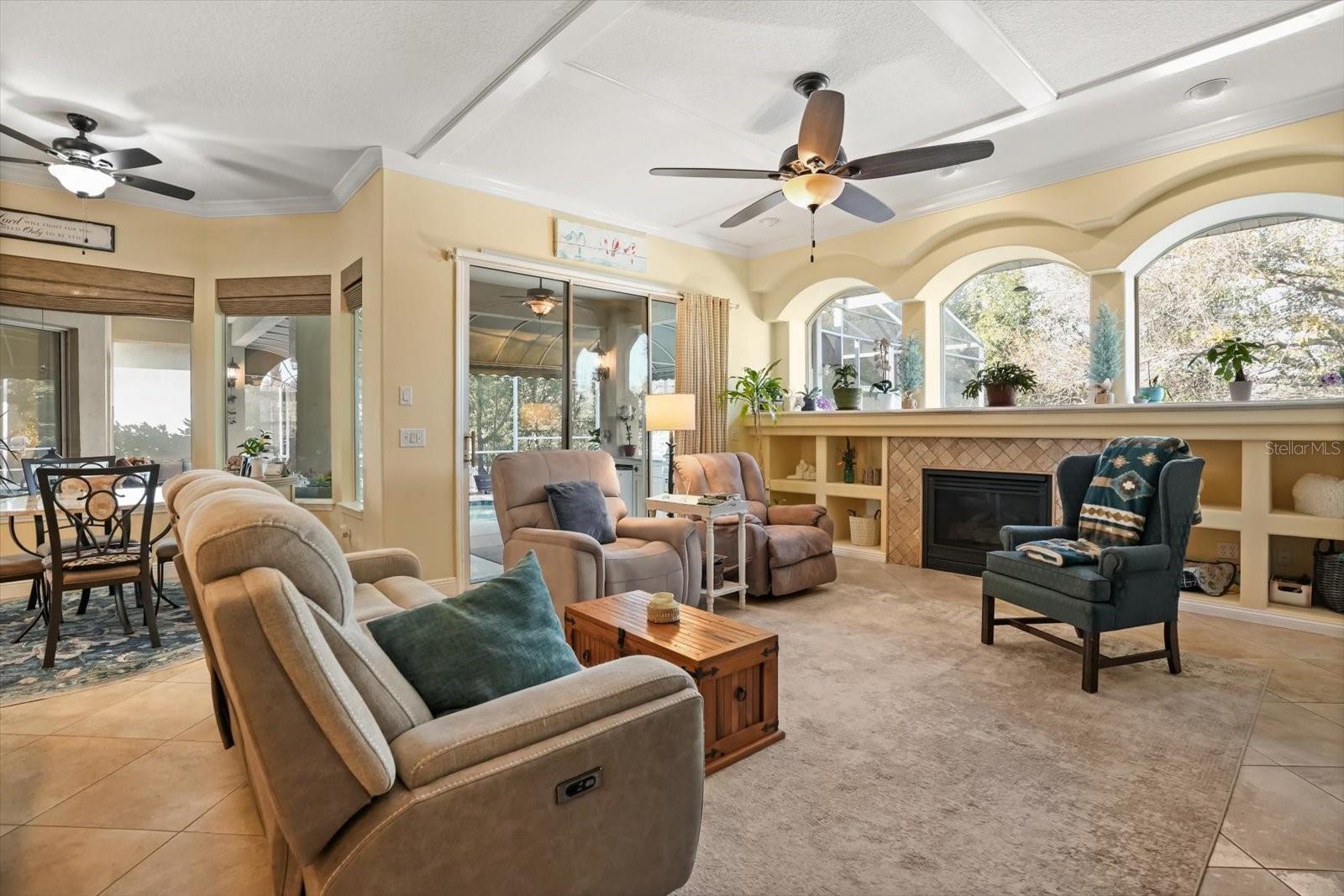 DEBARY PLANTATION UN 9B - Residential