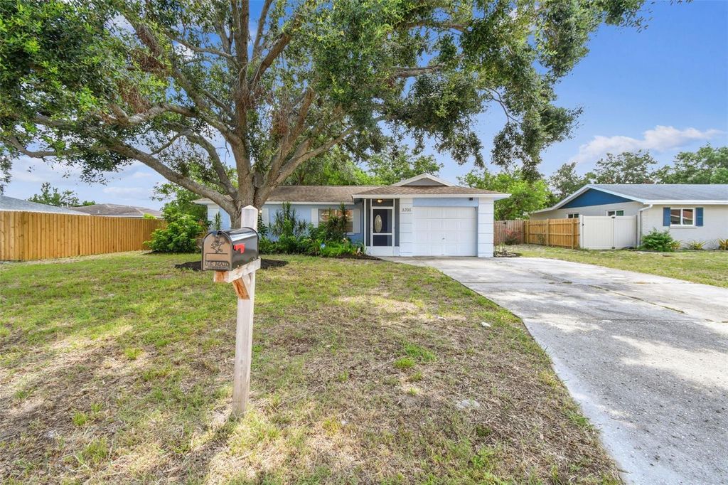 Photo of 3205 33rd Street Court W, Bradenton, FL 34205 (MLS # A4659852)