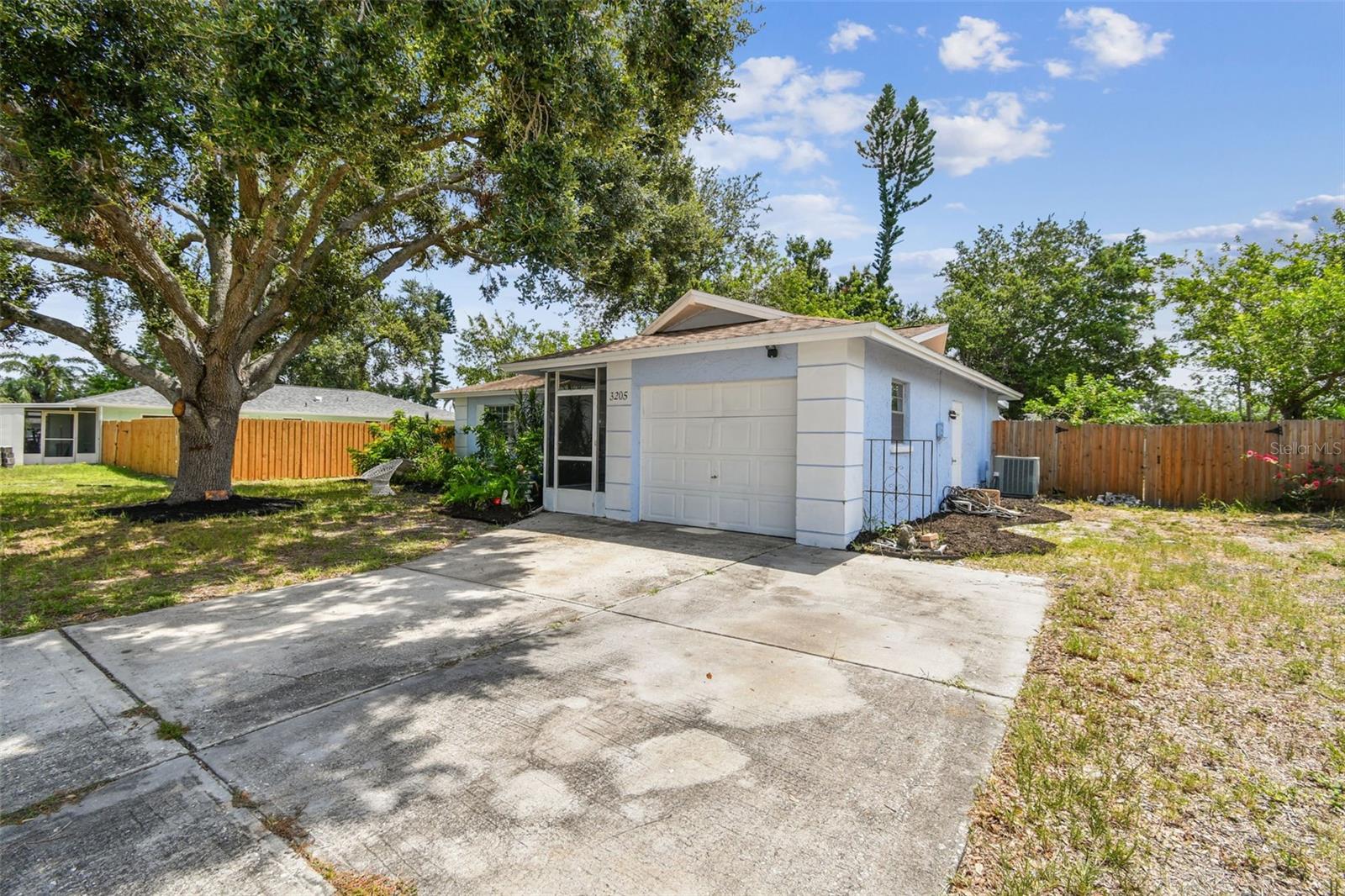 3205 33RD STREET COURT W