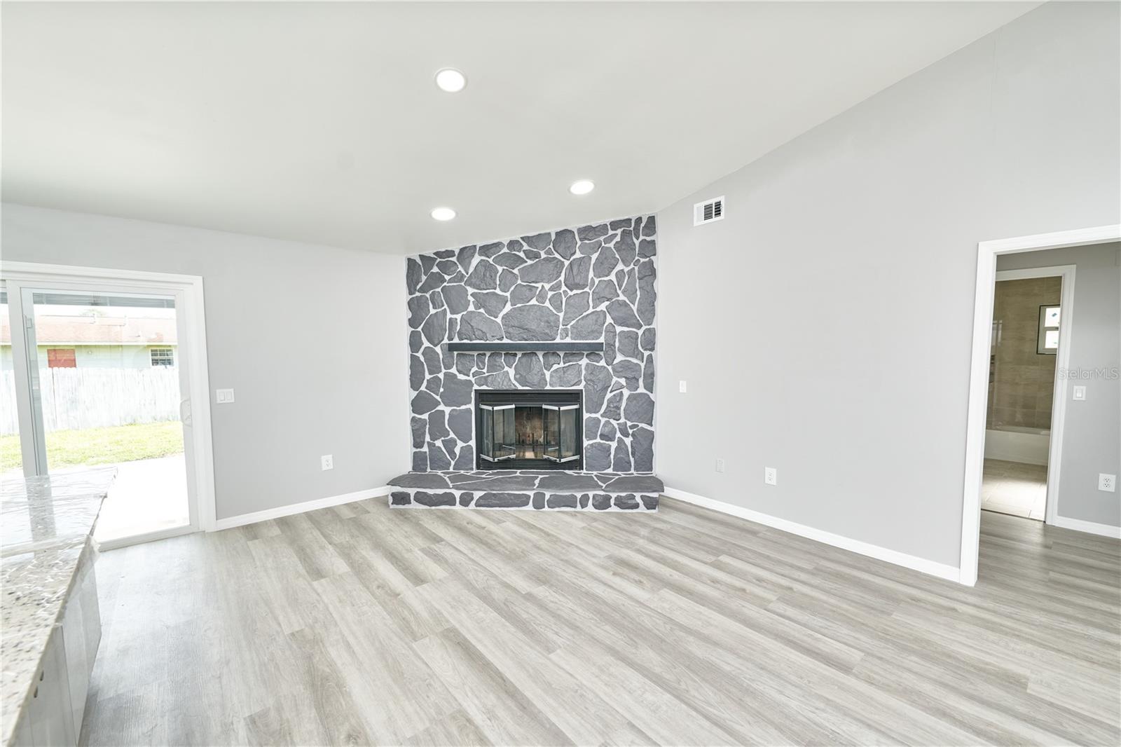 MARION OAKS 02 - Residential