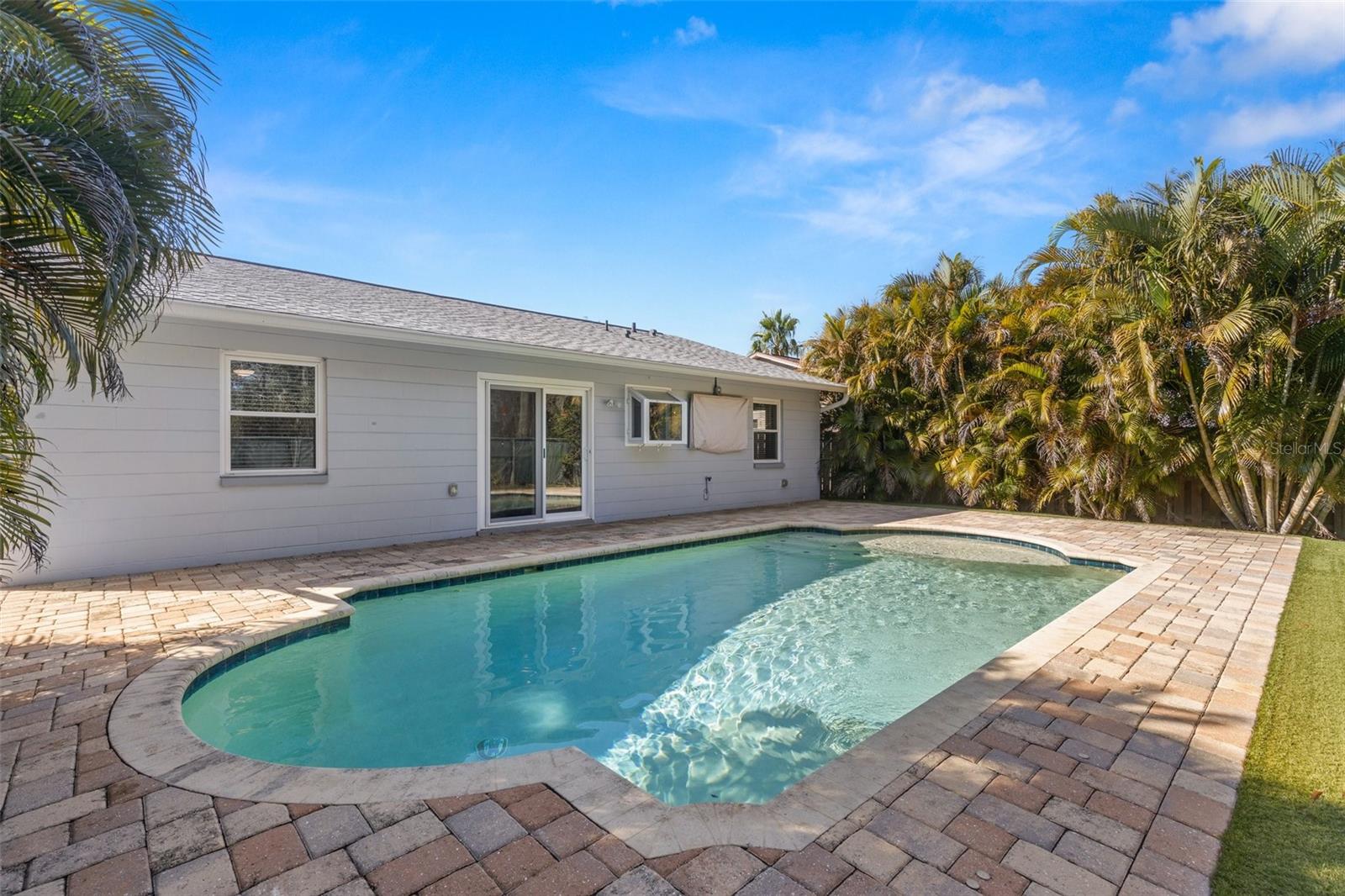 CRESCENT PARK - Residential