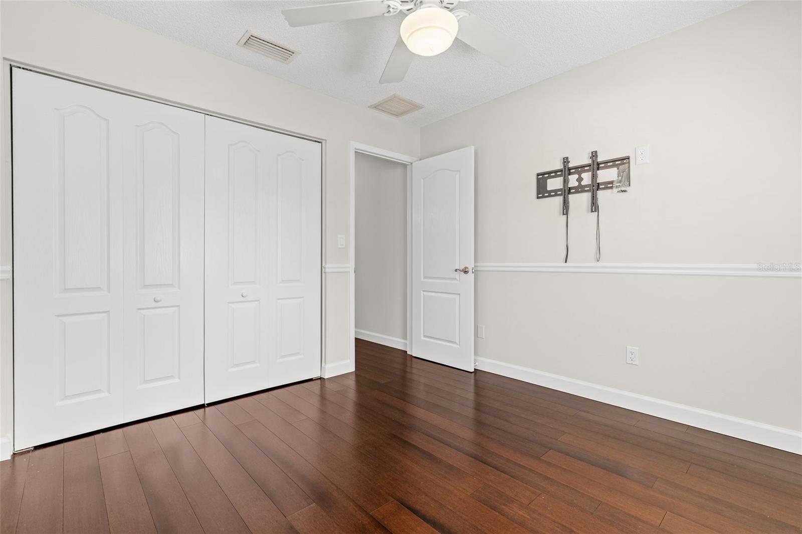 CRESCENT PARK - Residential