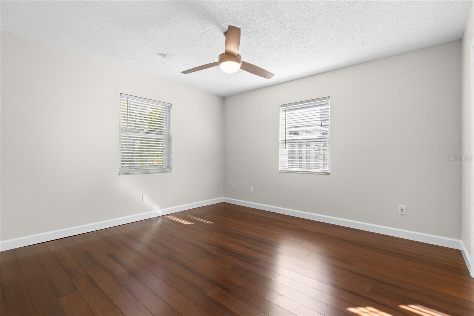 CRESCENT PARK - Residential