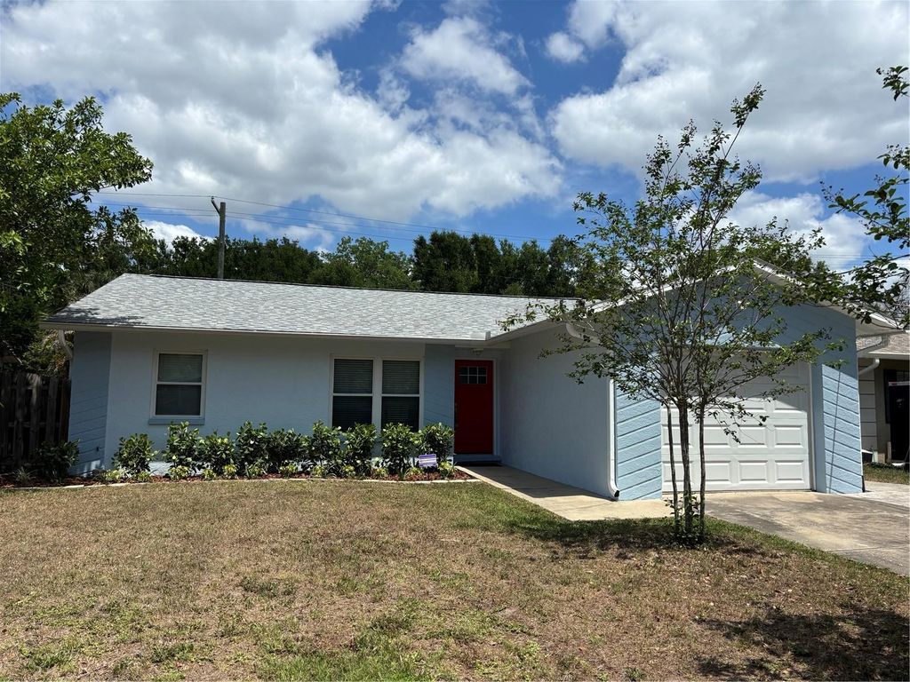 Photo of 3309 W Napoleon Avenue, Tampa, FL 33611 (MLS # TB8488337)