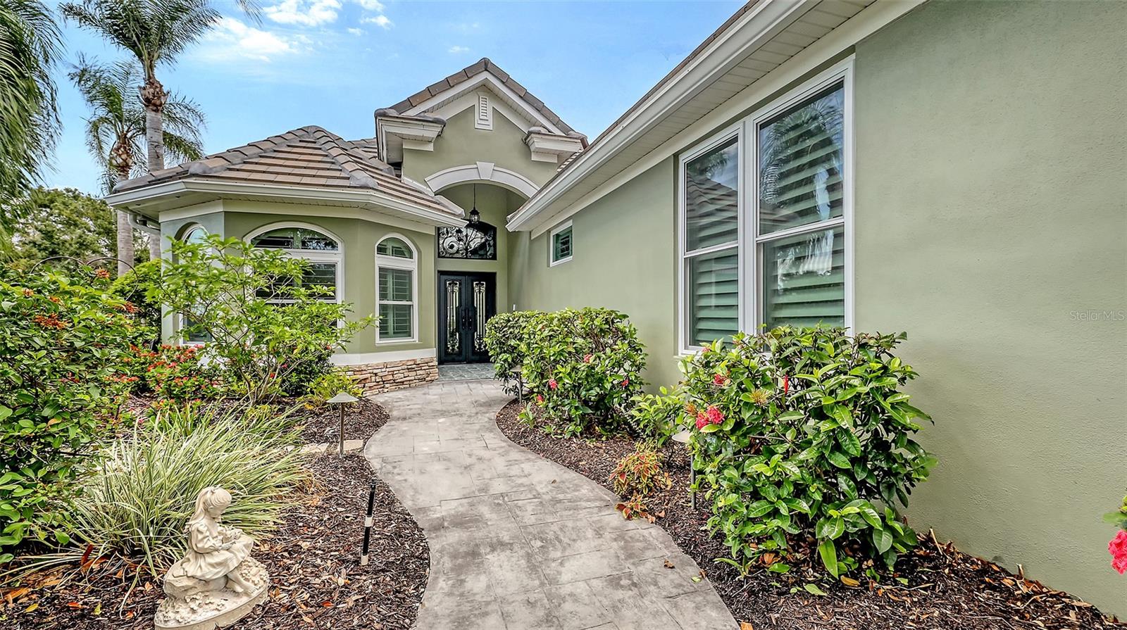 6505 OAKLAND HILLS DRIVE