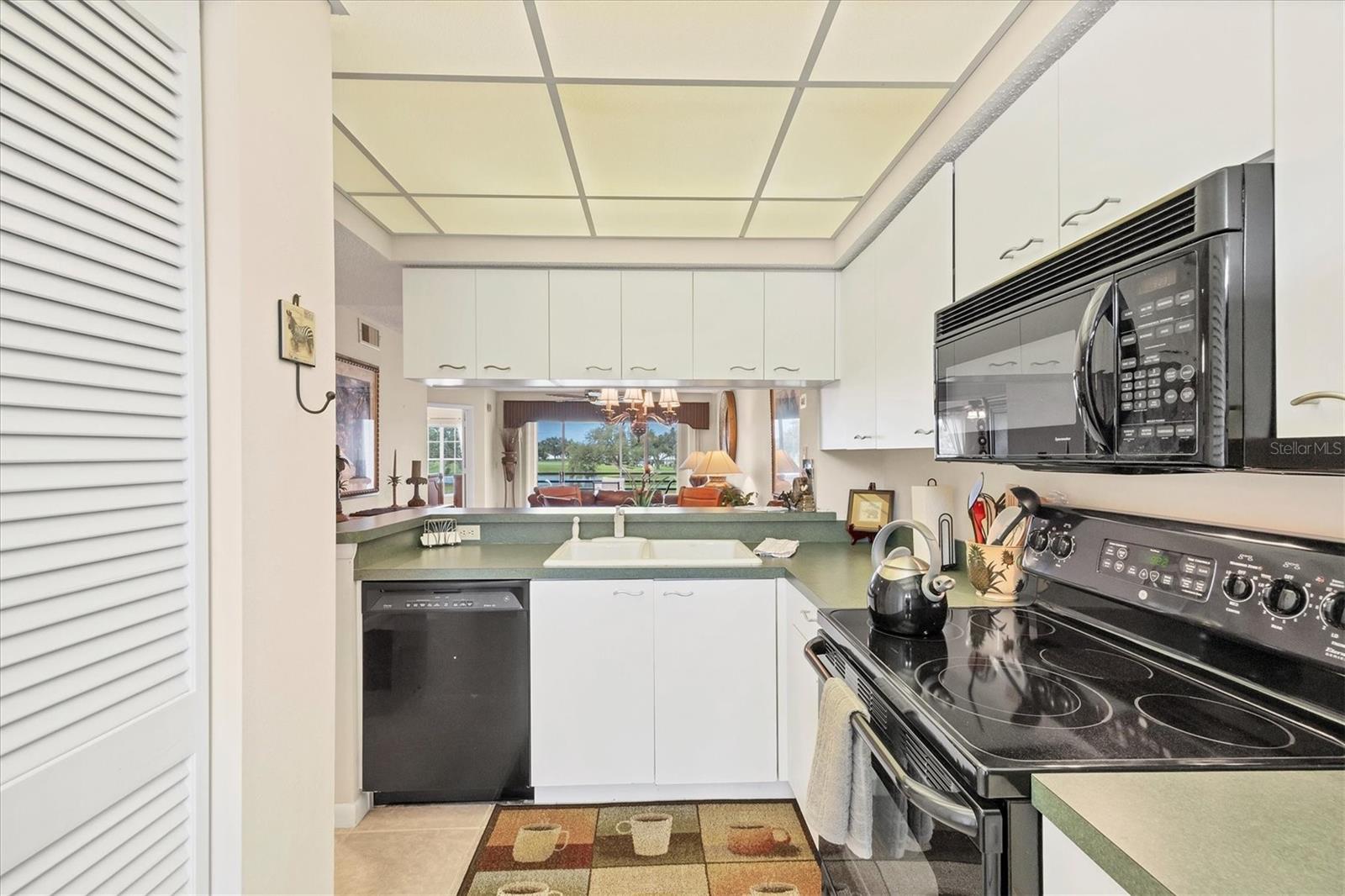 EIGHTH FAIRWAY - Residential