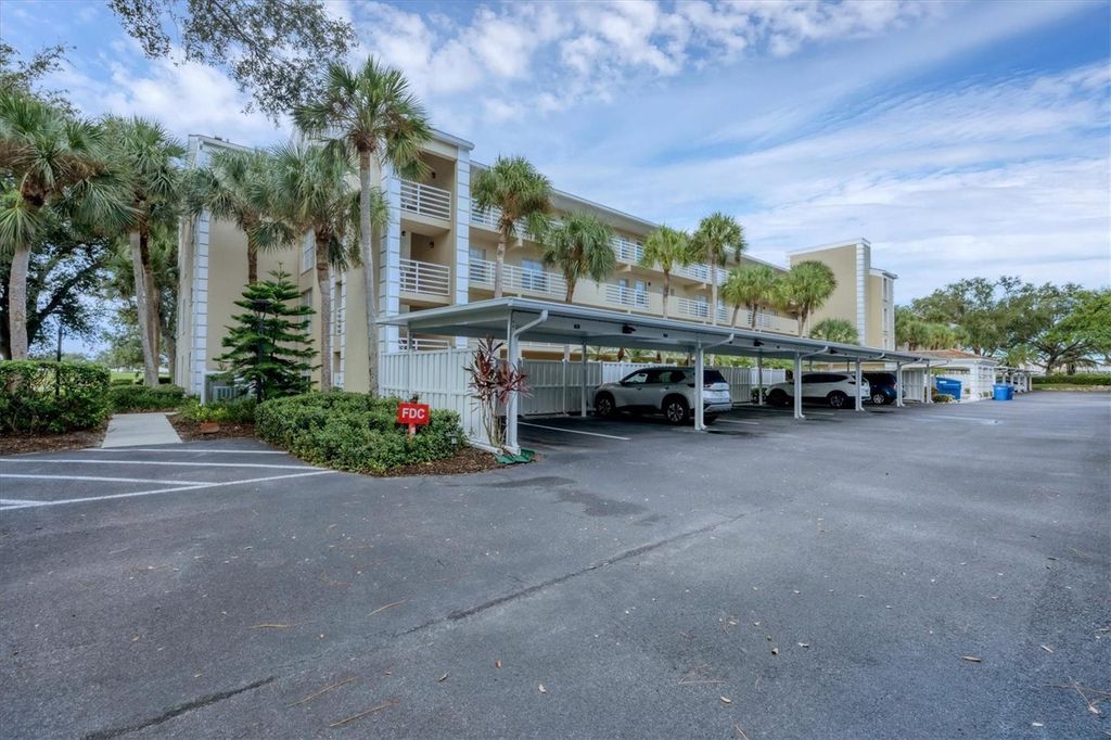 Photo of 823 Wexford Boulevard #823, Venice, FL 34293 (MLS # N6140613)