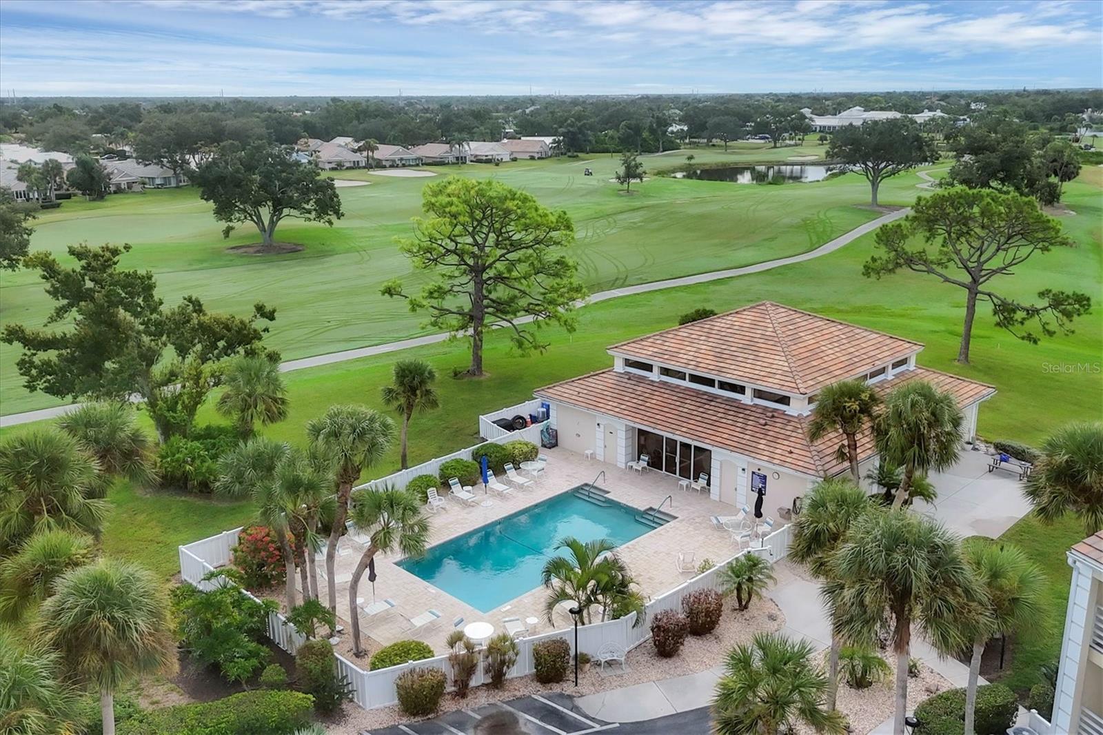 EIGHTH FAIRWAY - Residential