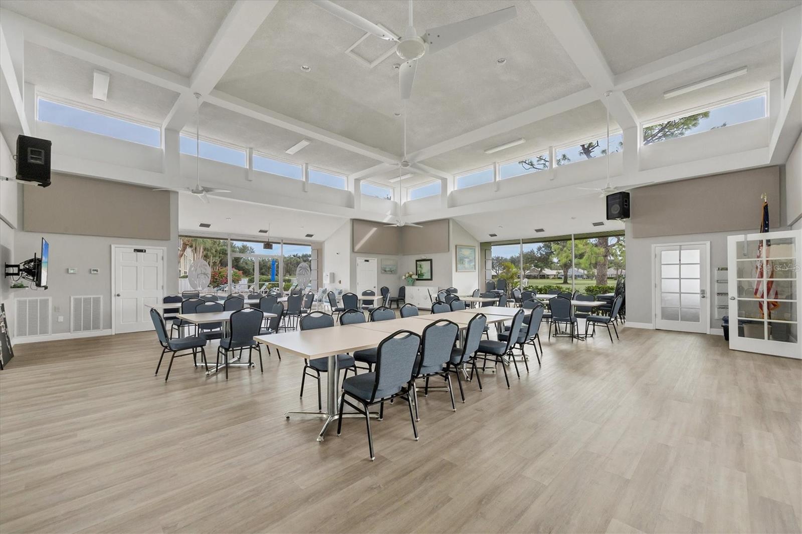 EIGHTH FAIRWAY - Residential