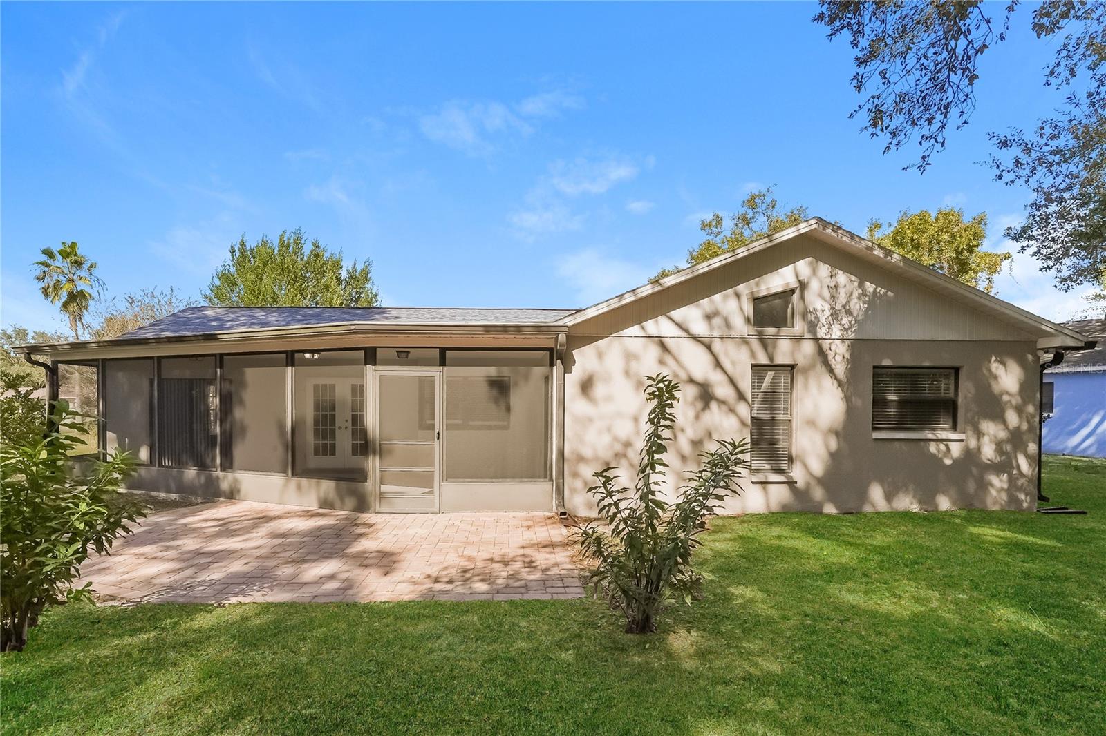 FOREST OAKS - Residential Lease