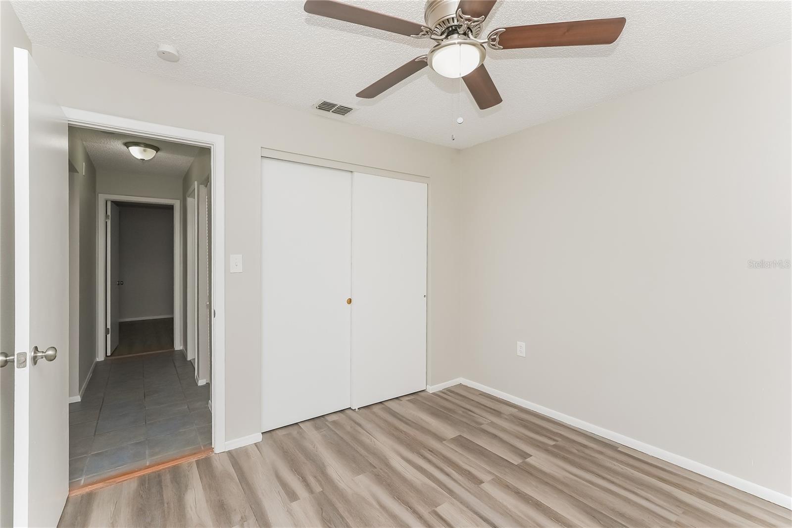 FOREST OAKS - Residential Lease