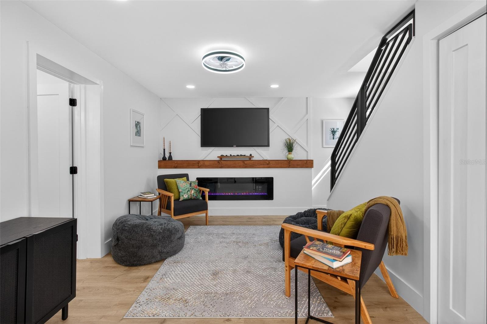 BELLEAIR MANOR UNIT 1 & 2 - Residential