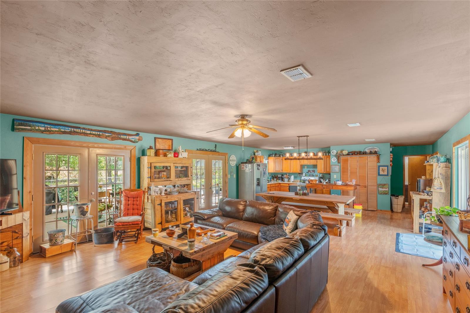 RIVER BEND ESTATE - Residential