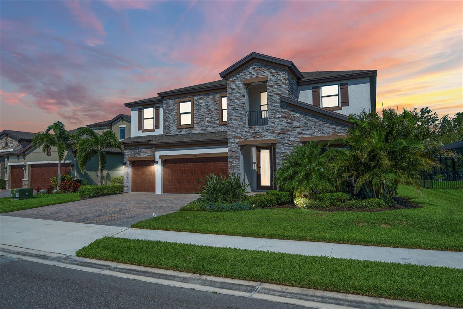 8932 ISABELLA CIRCLE