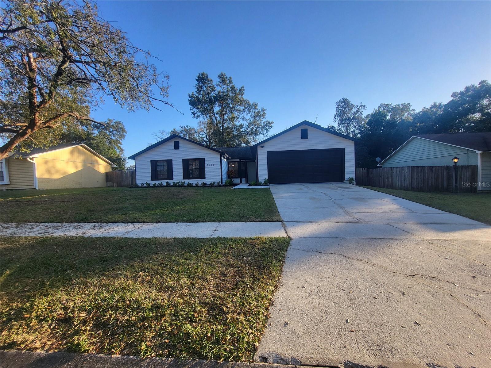 REGENCY PARK - Residential