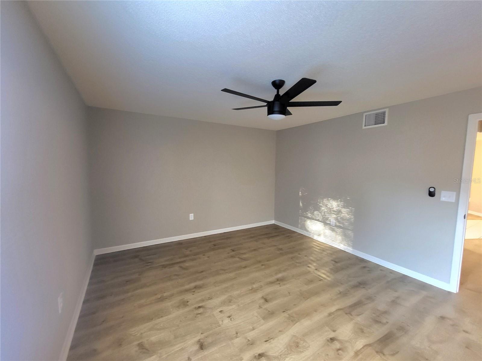 REGENCY PARK - Residential