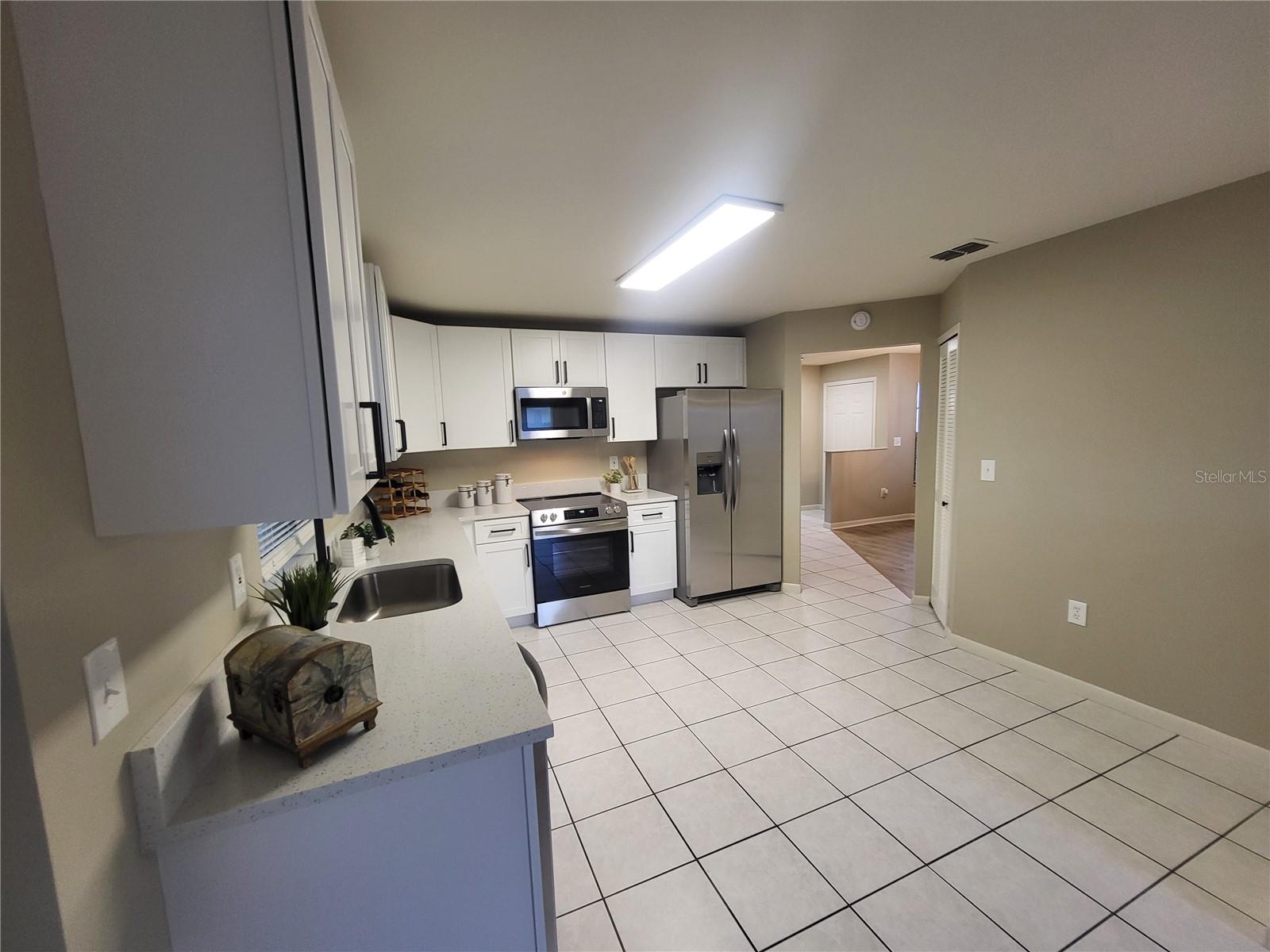 REGENCY PARK - Residential