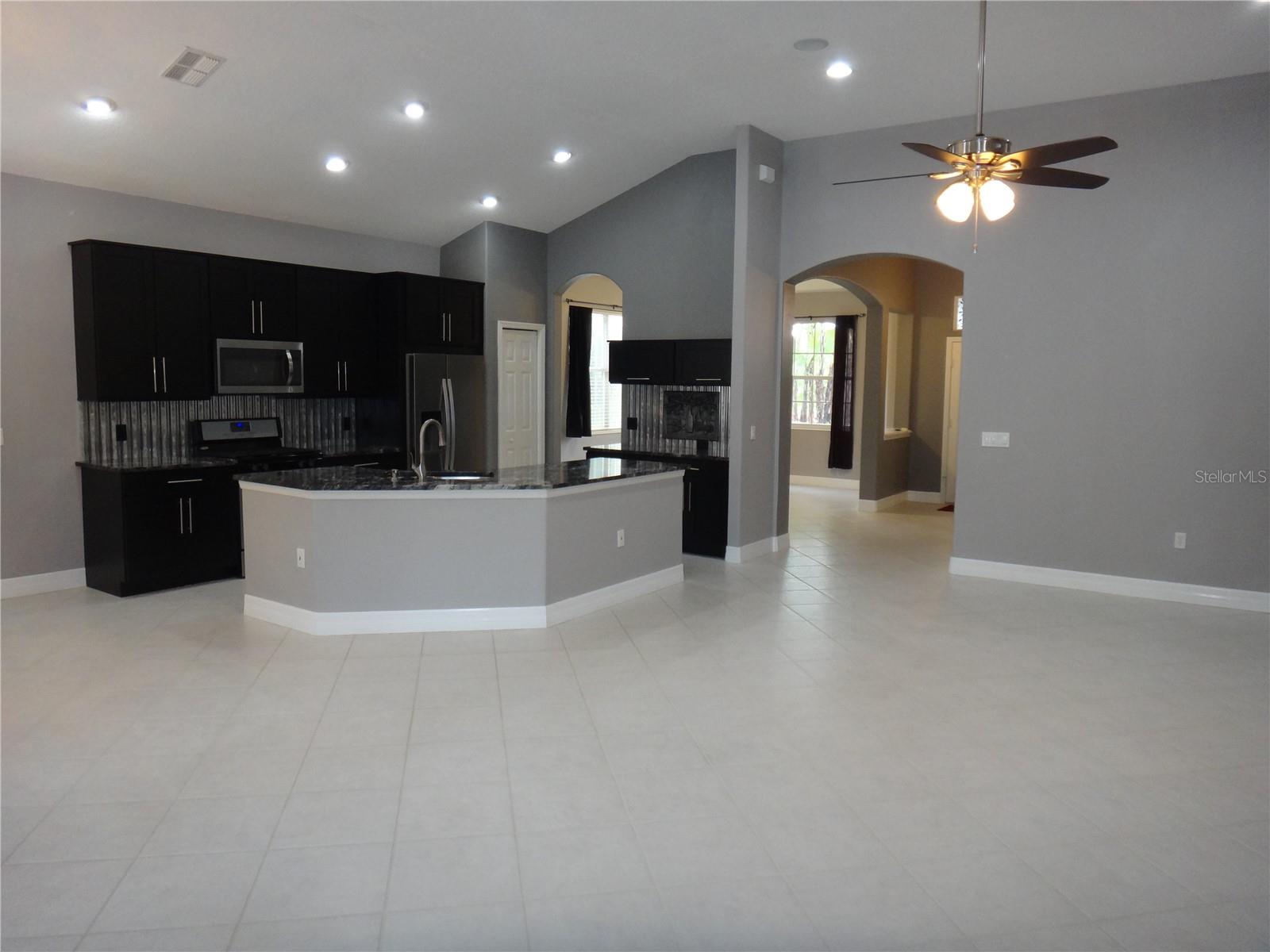 WATERLEFE GOLF & RIVER CLUB - Residential Lease