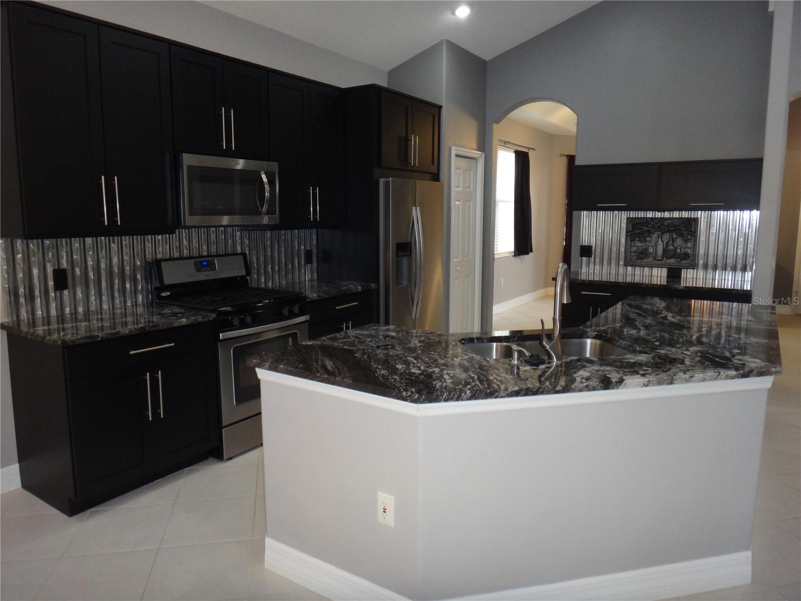 WATERLEFE GOLF & RIVER CLUB - Residential Lease