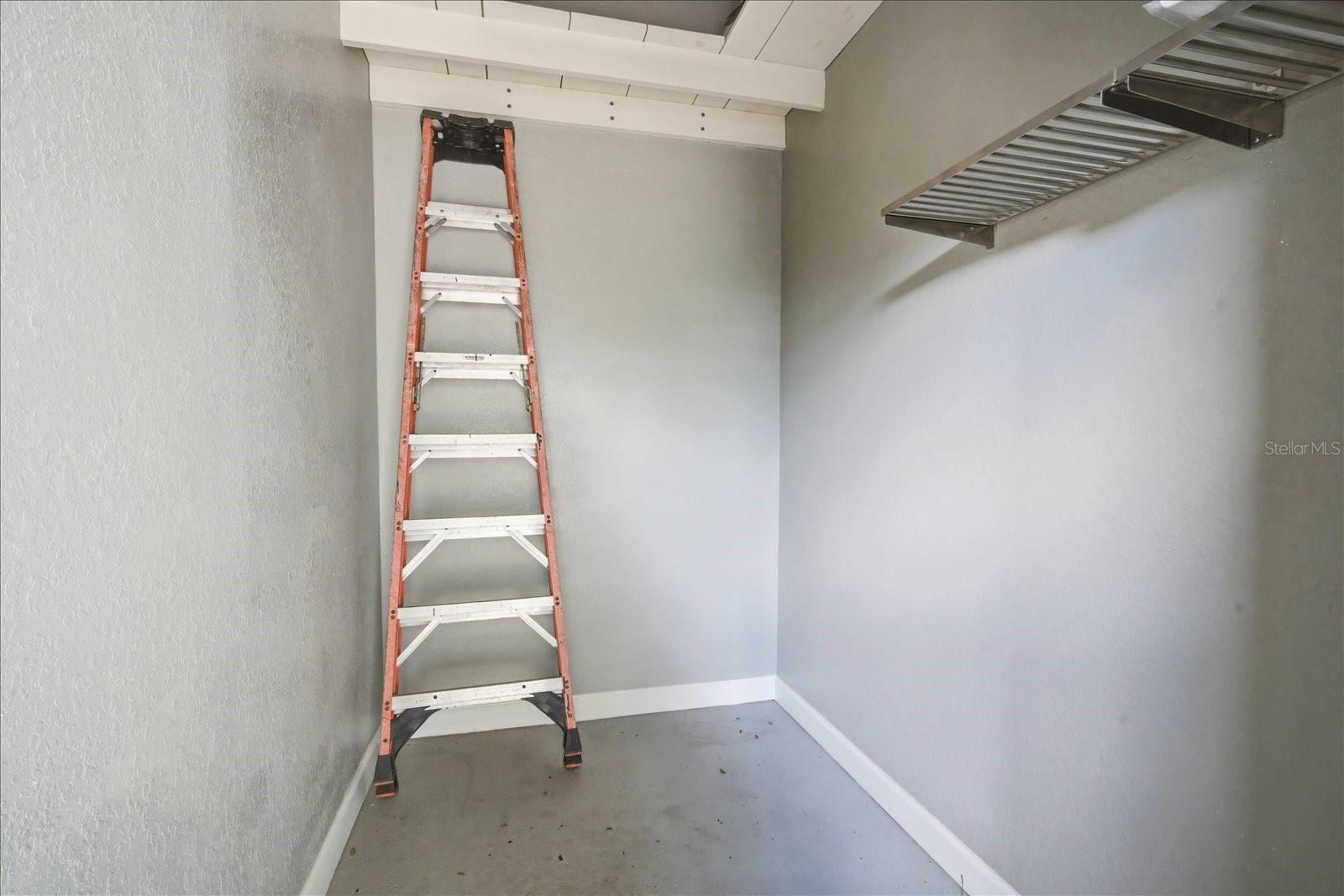 ISLAND PLACE A CONDO - Residential