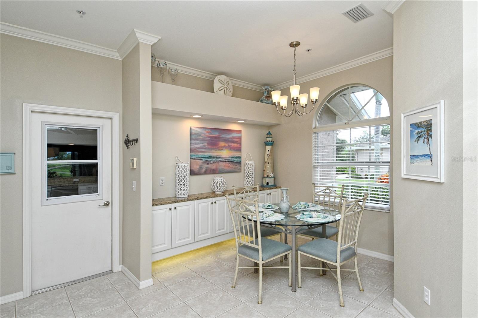 HERITAGE OAKS GOLF & COUNTRY CLUB - Residential