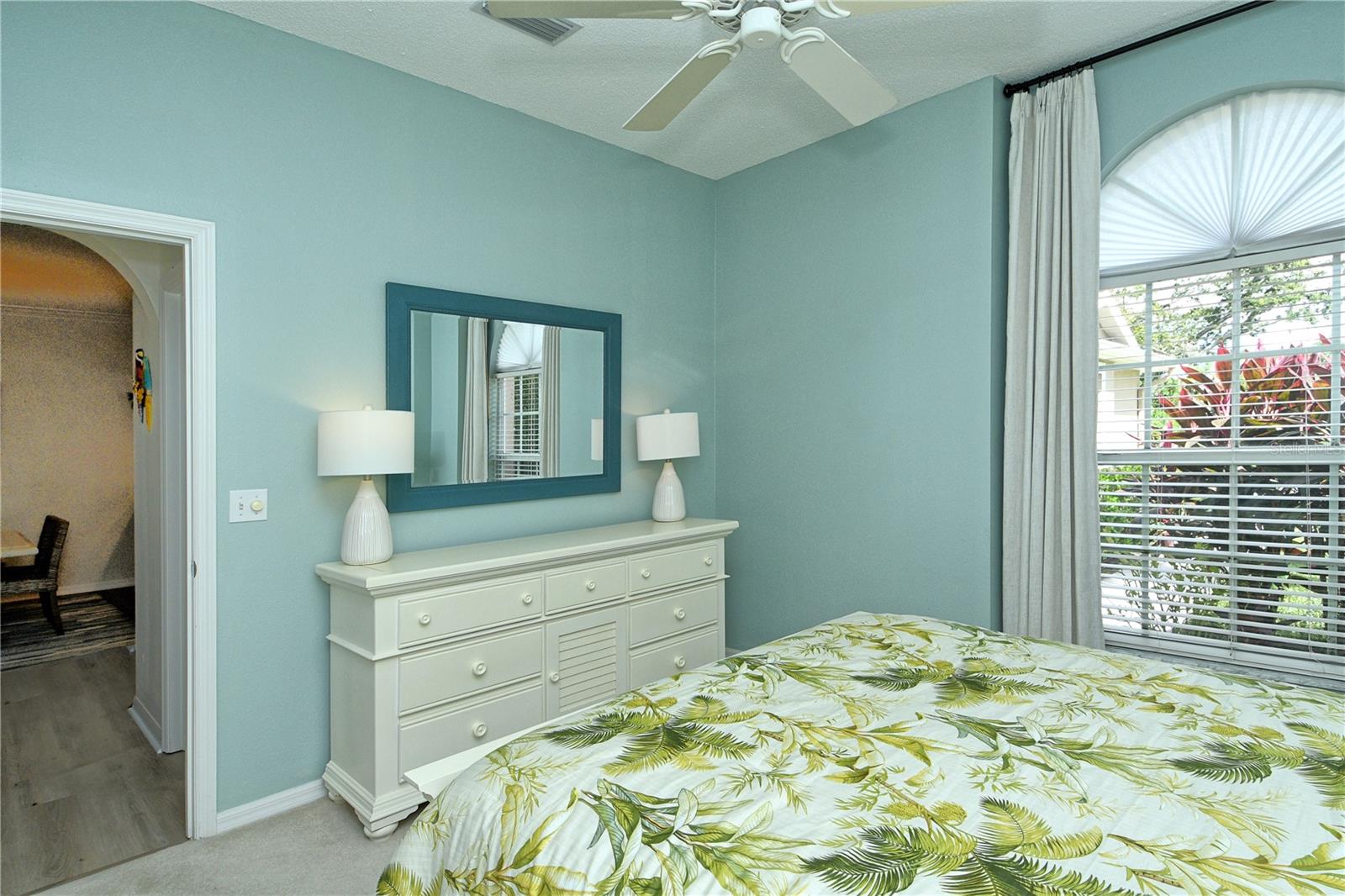 HERITAGE OAKS GOLF & COUNTRY CLUB - Residential