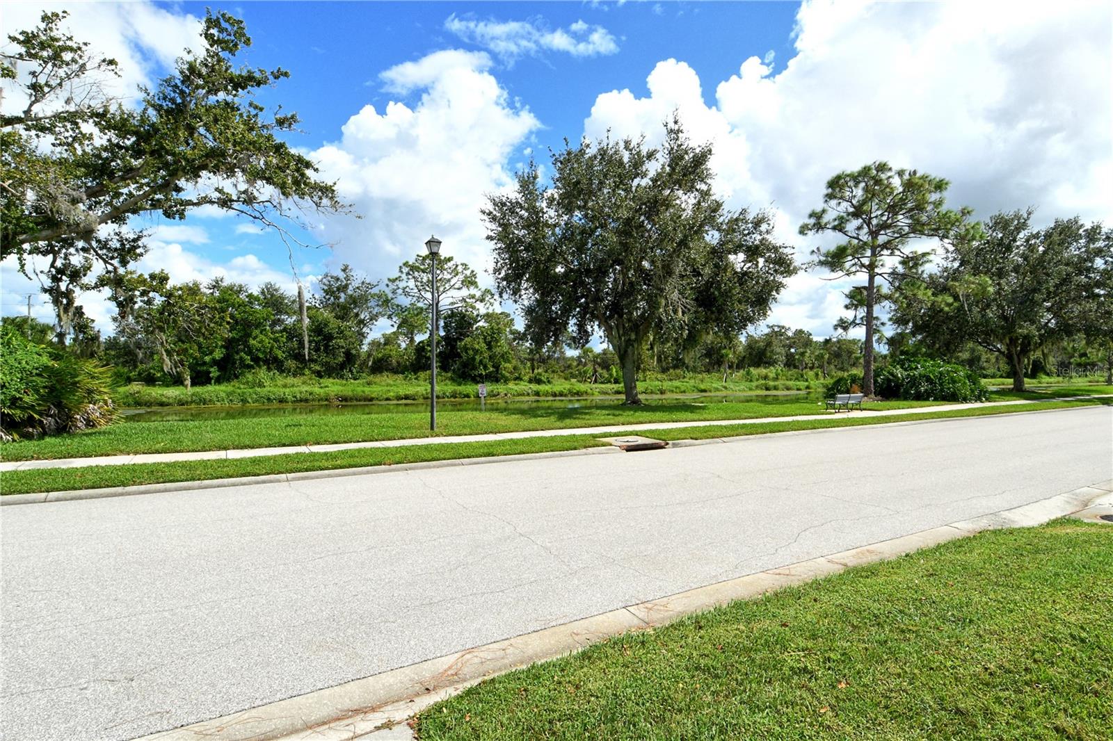 HERITAGE OAKS GOLF & COUNTRY CLUB - Residential