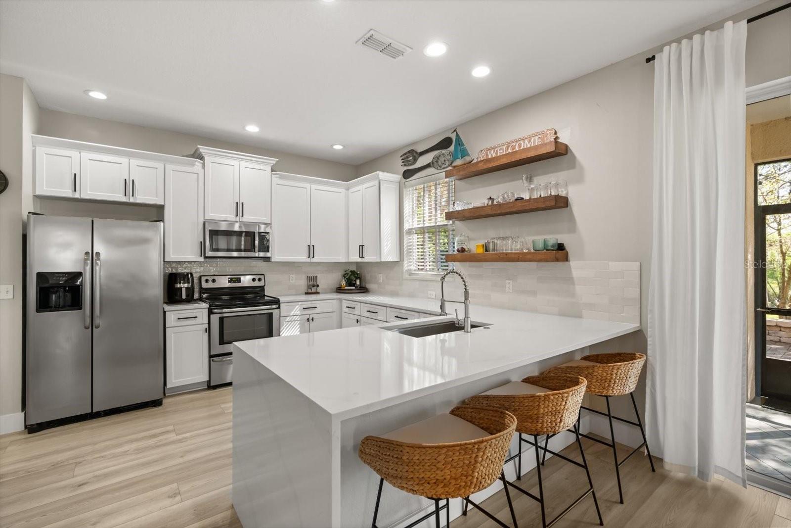 REGENCY ESTATES - Residential