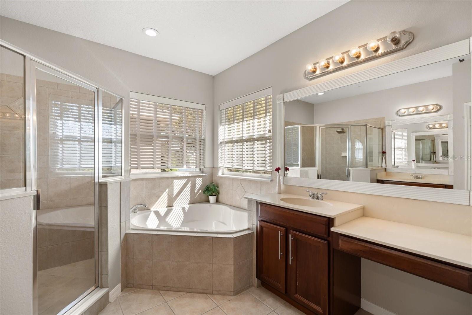 REGENCY ESTATES - Residential