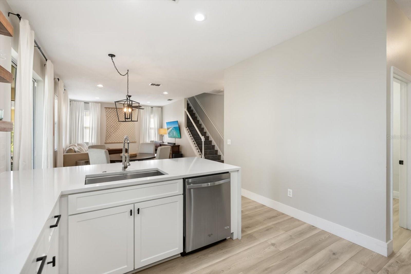 REGENCY ESTATES - Residential