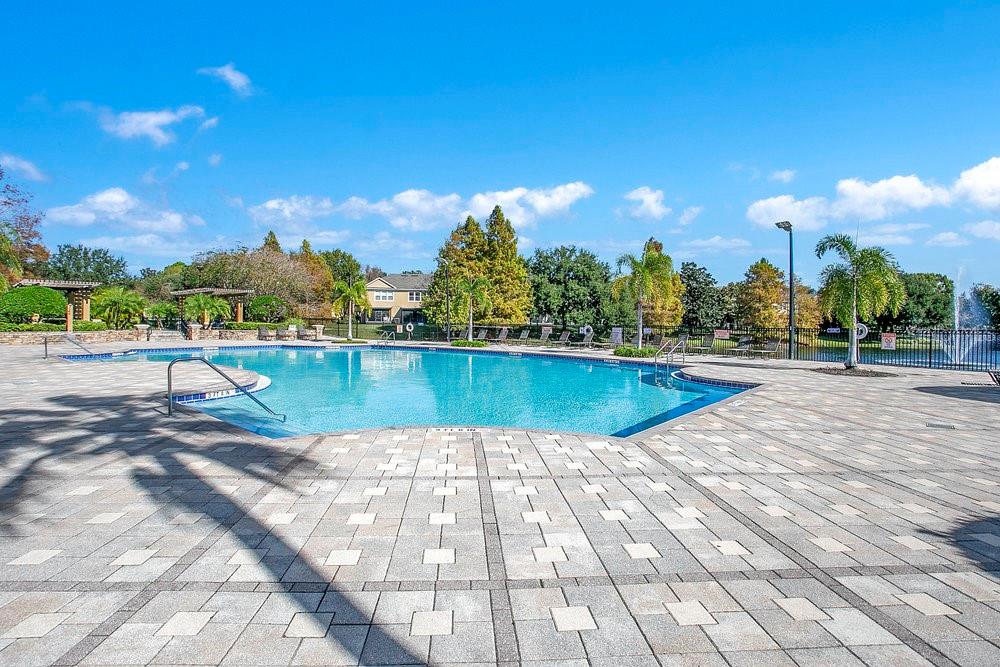 MANDALAY AT STONEBRIDGE COMMONS - Residential