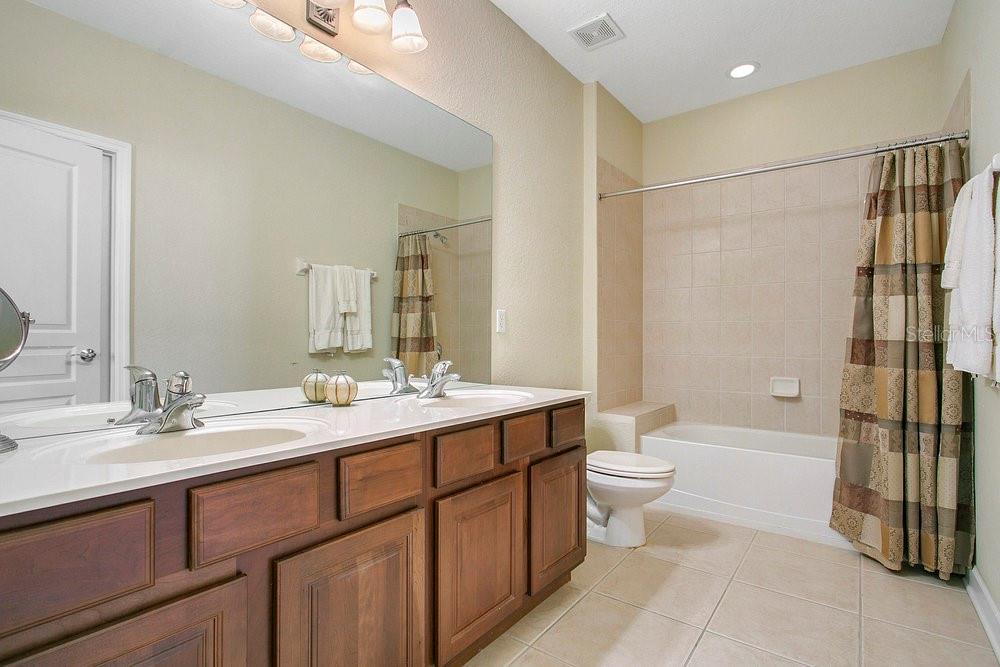 MANDALAY AT STONEBRIDGE COMMONS - Residential