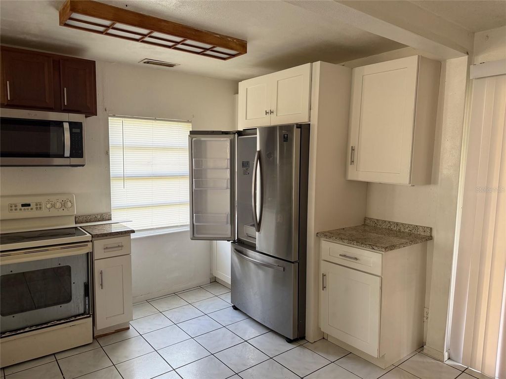 Photo of 636 S Park Avenue, Winter Garden, FL 34787 (MLS # O6400433)