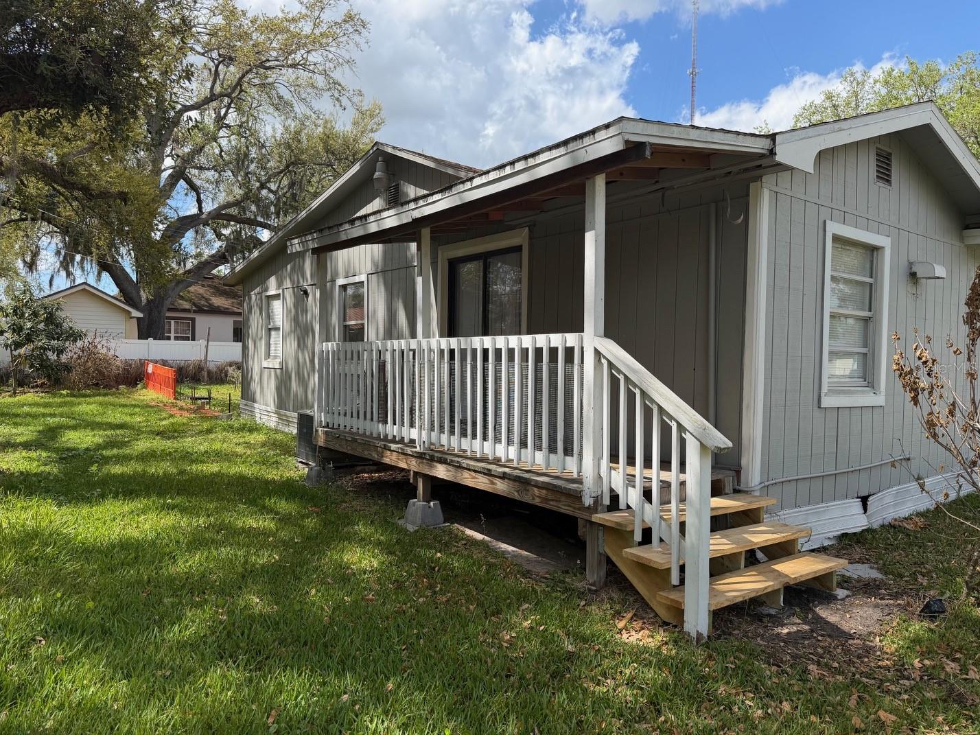 BURCHSHIRE - Residential