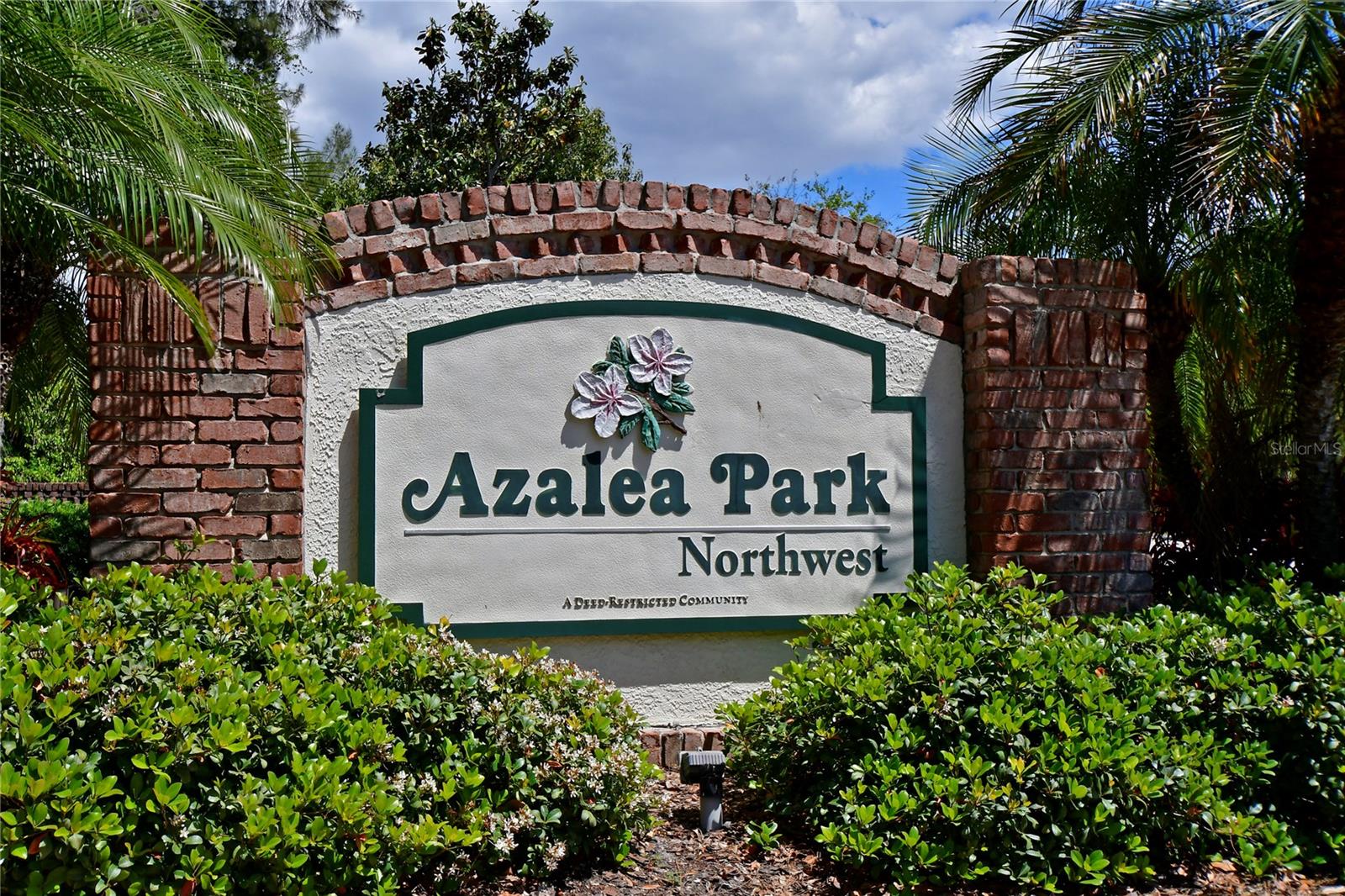 AZALEA PARK NORTHWEST - Residential