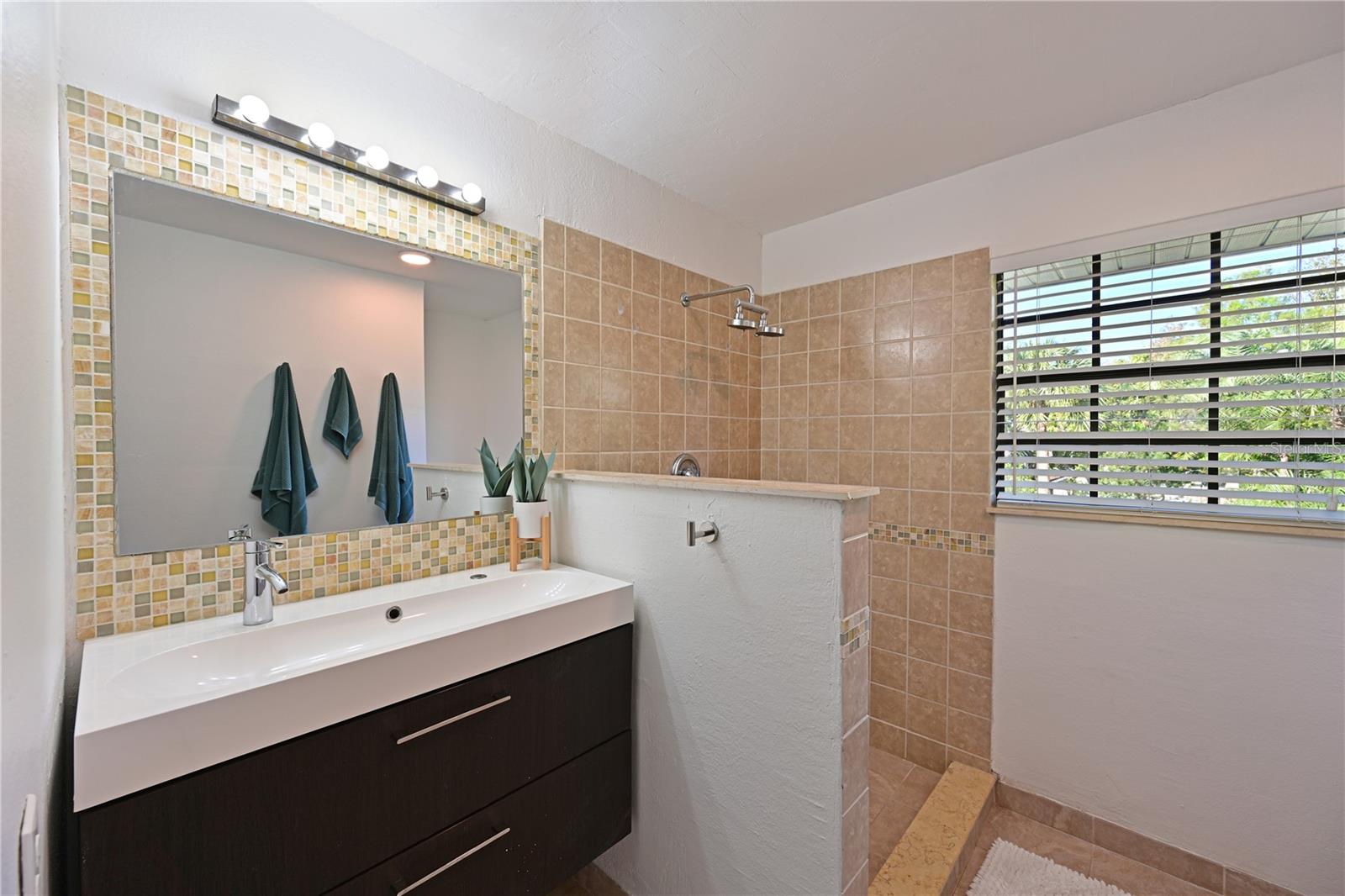 AZALEA PARK NORTHWEST - Residential