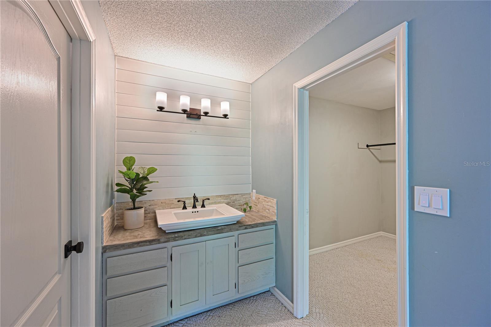 AZALEA PARK NORTHWEST - Residential