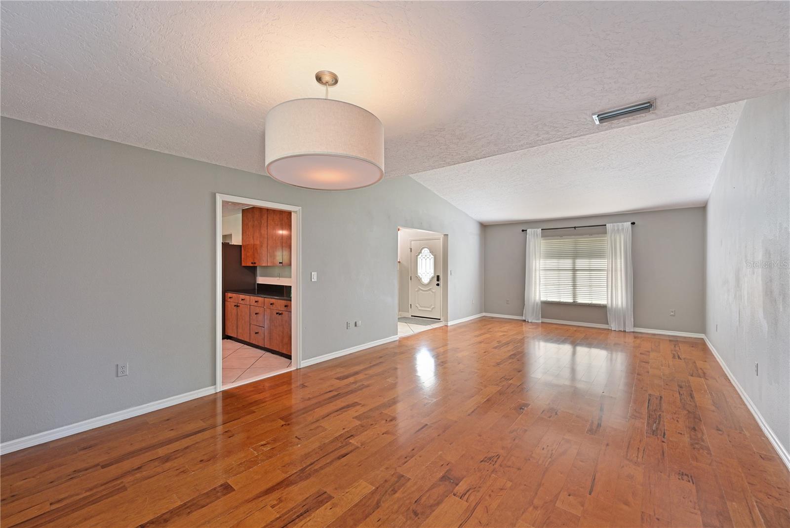 AZALEA PARK NORTHWEST - Residential