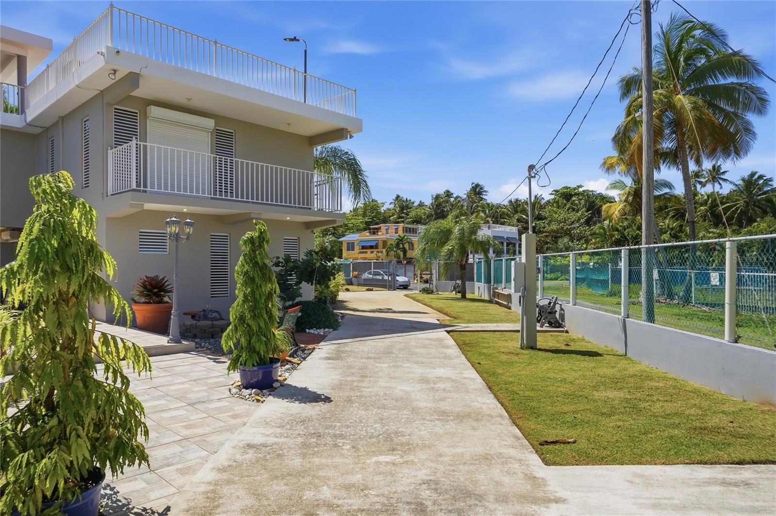 LAS PICUAS - Residential