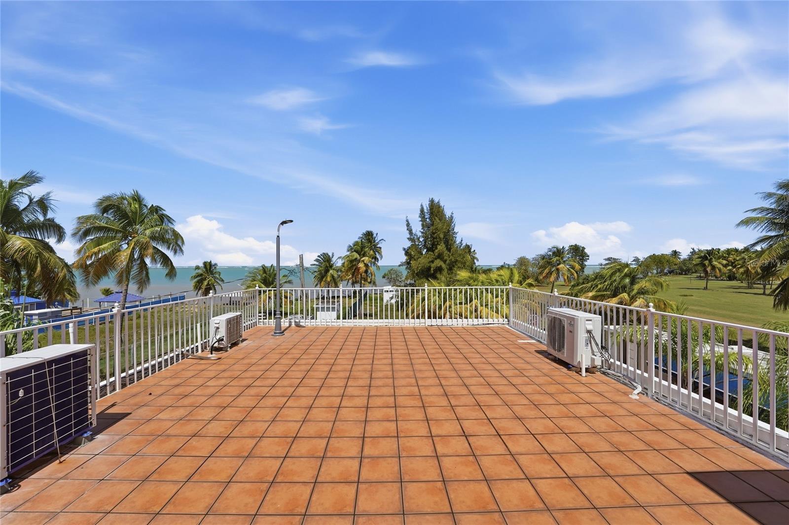 LAS PICUAS - Residential