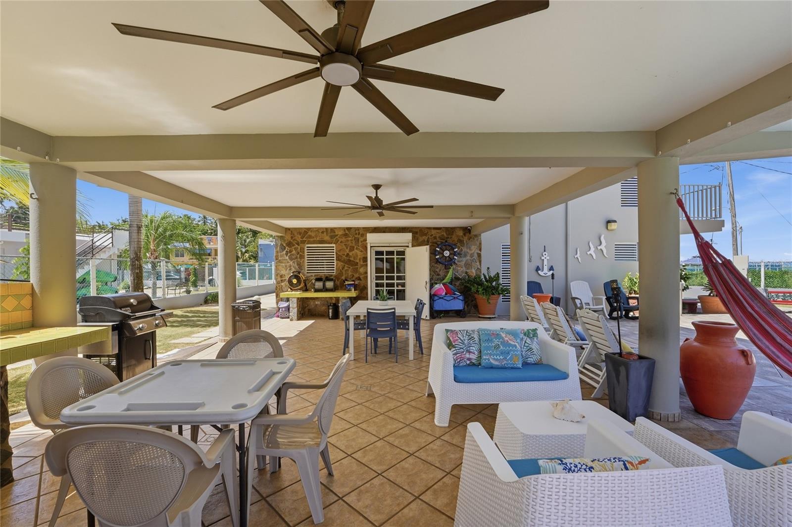 LAS PICUAS - Residential