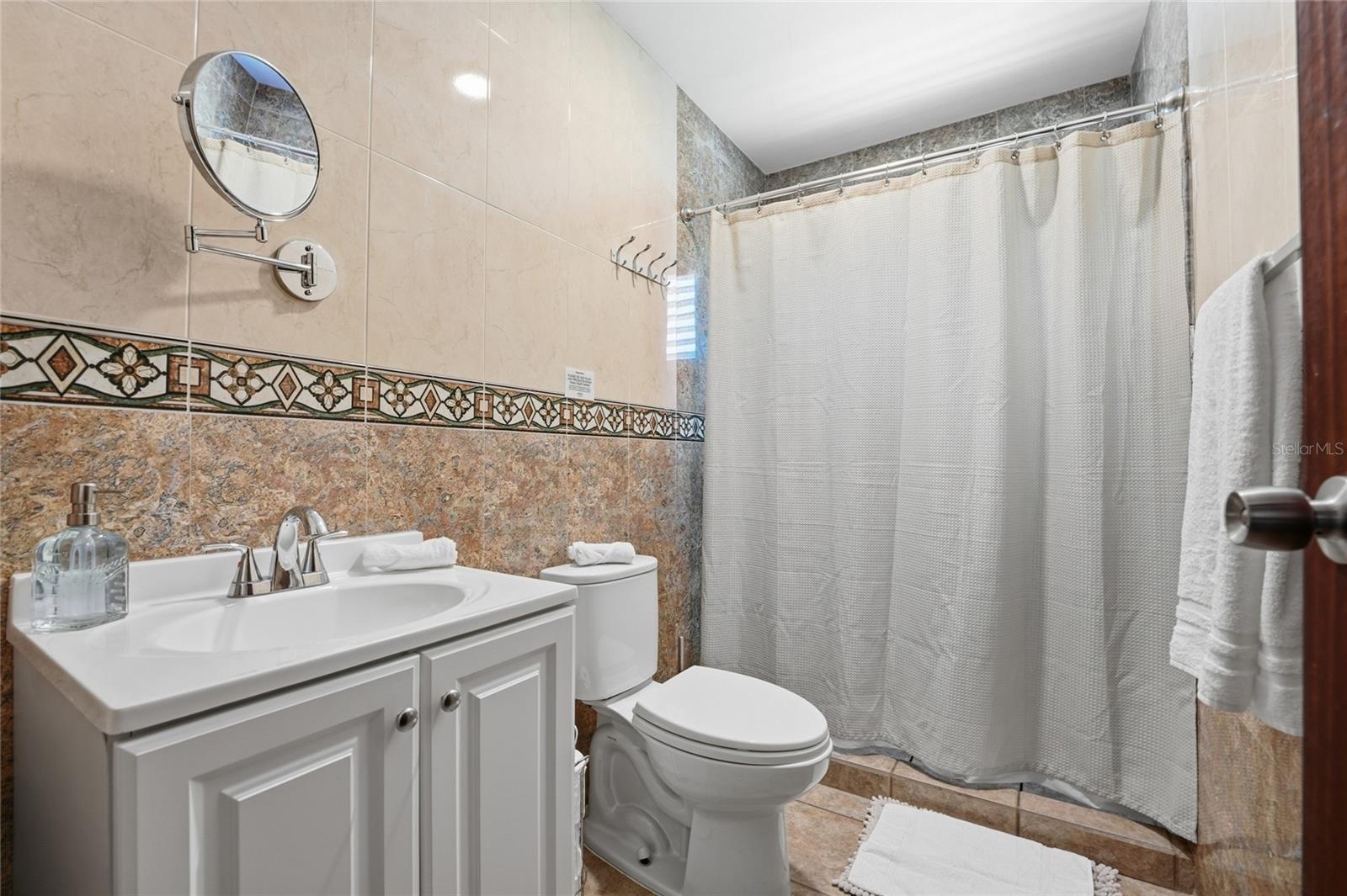 LAS PICUAS - Residential