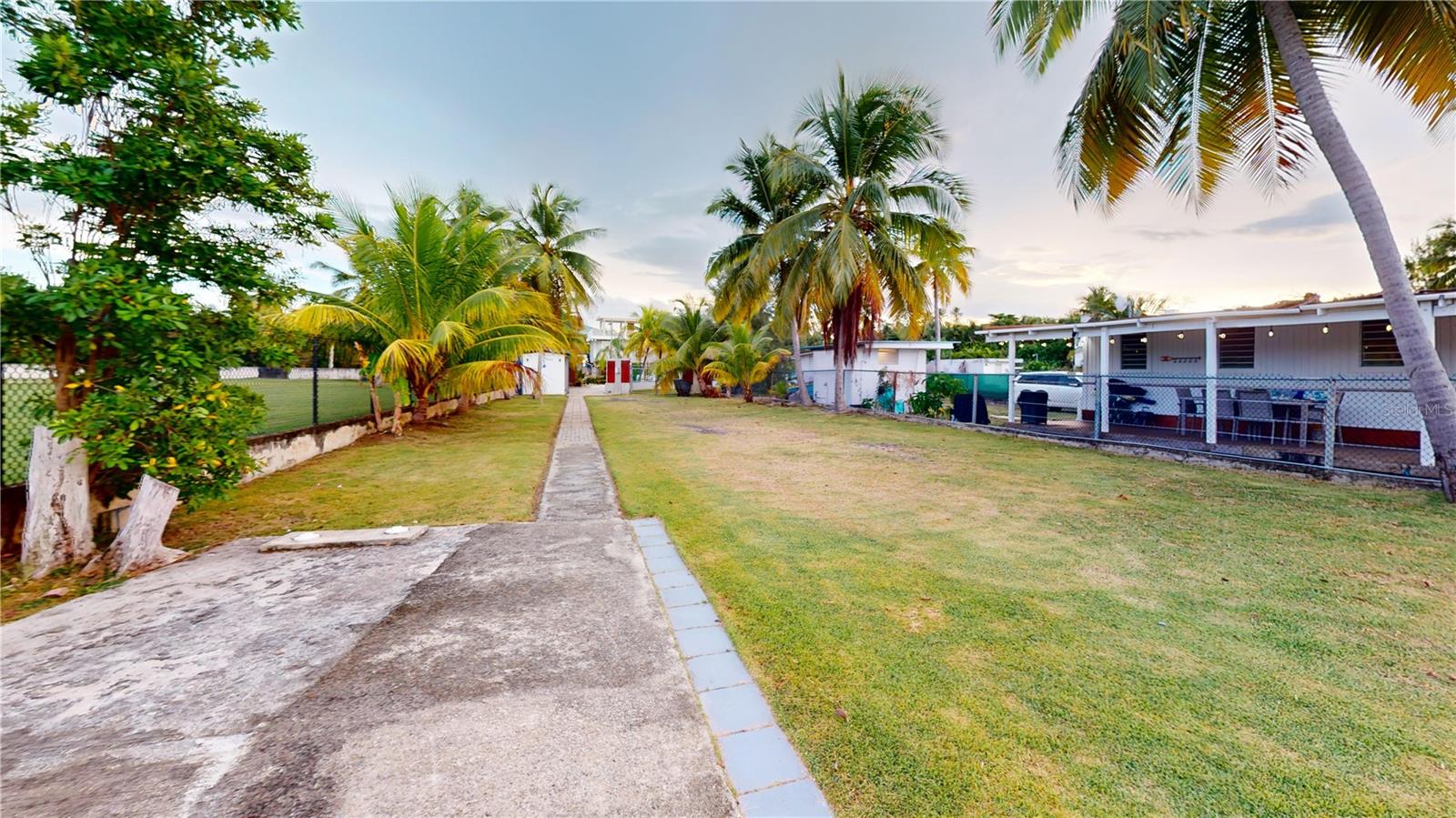 LAS PICUAS - Residential