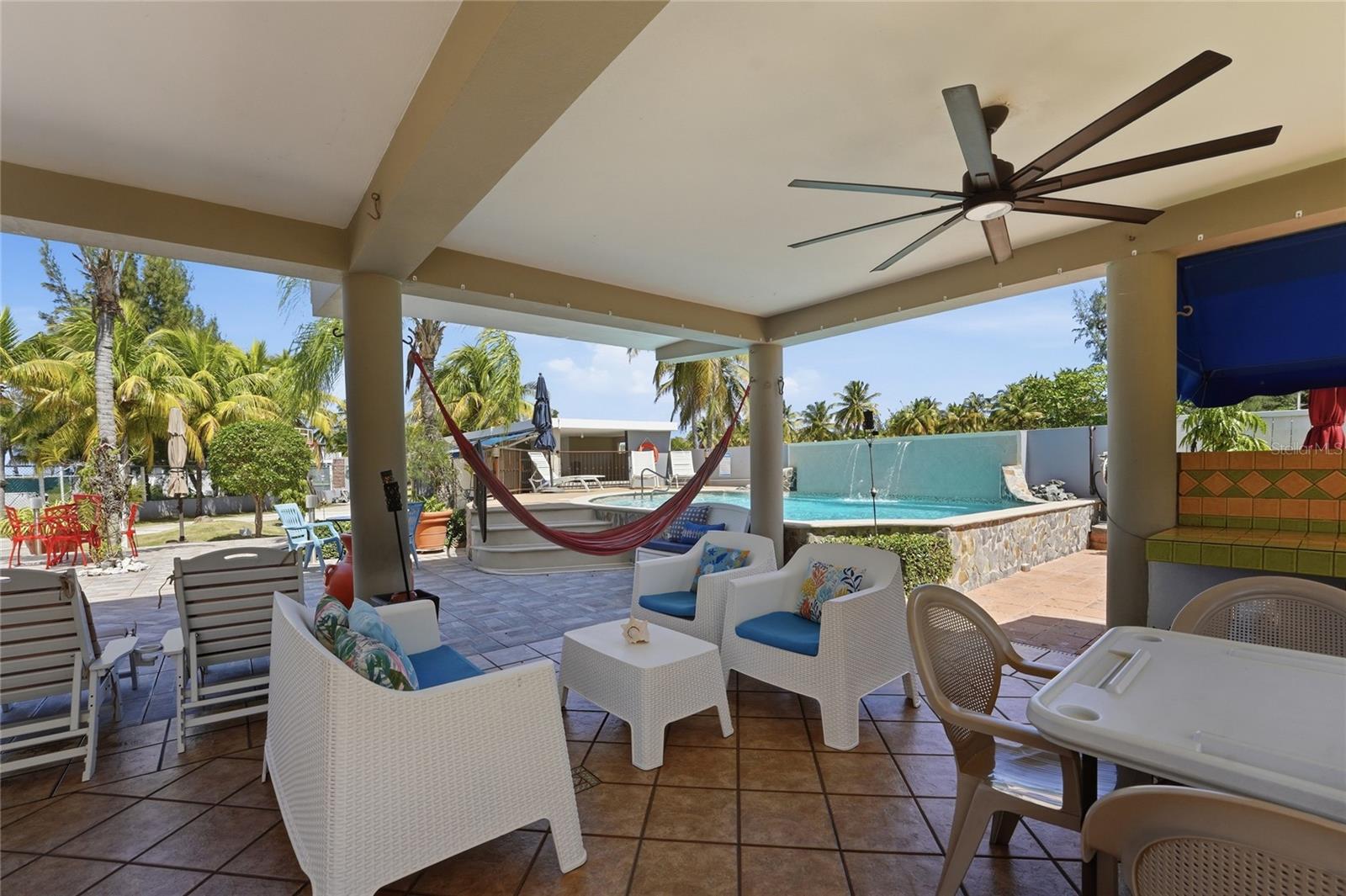 LAS PICUAS - Residential