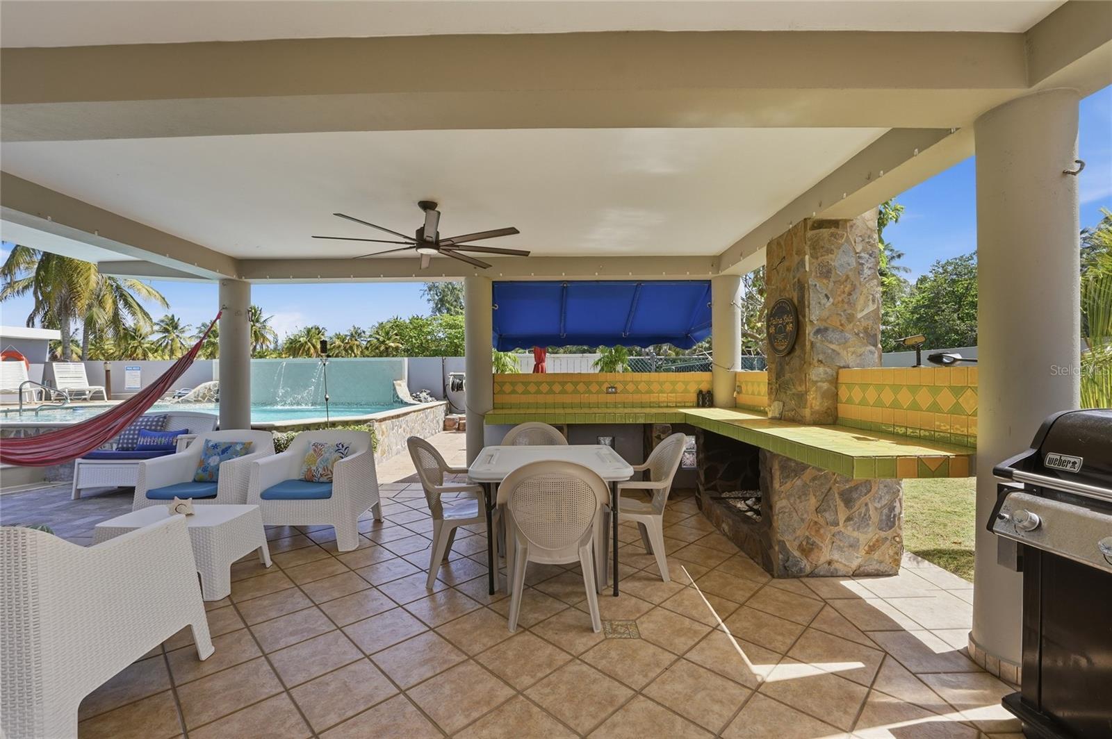 LAS PICUAS - Residential