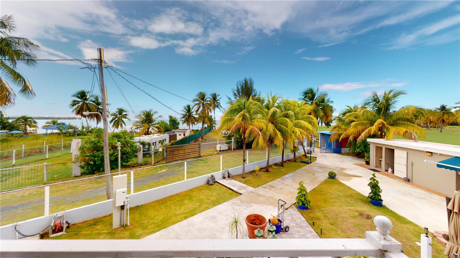 LAS PICUAS - Residential