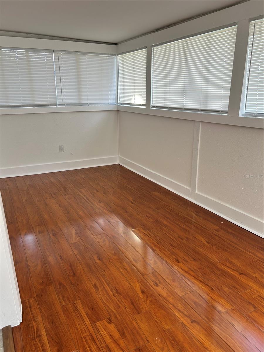 ST PETERSBURG INVESTMENT CO SUB - Residential Income
