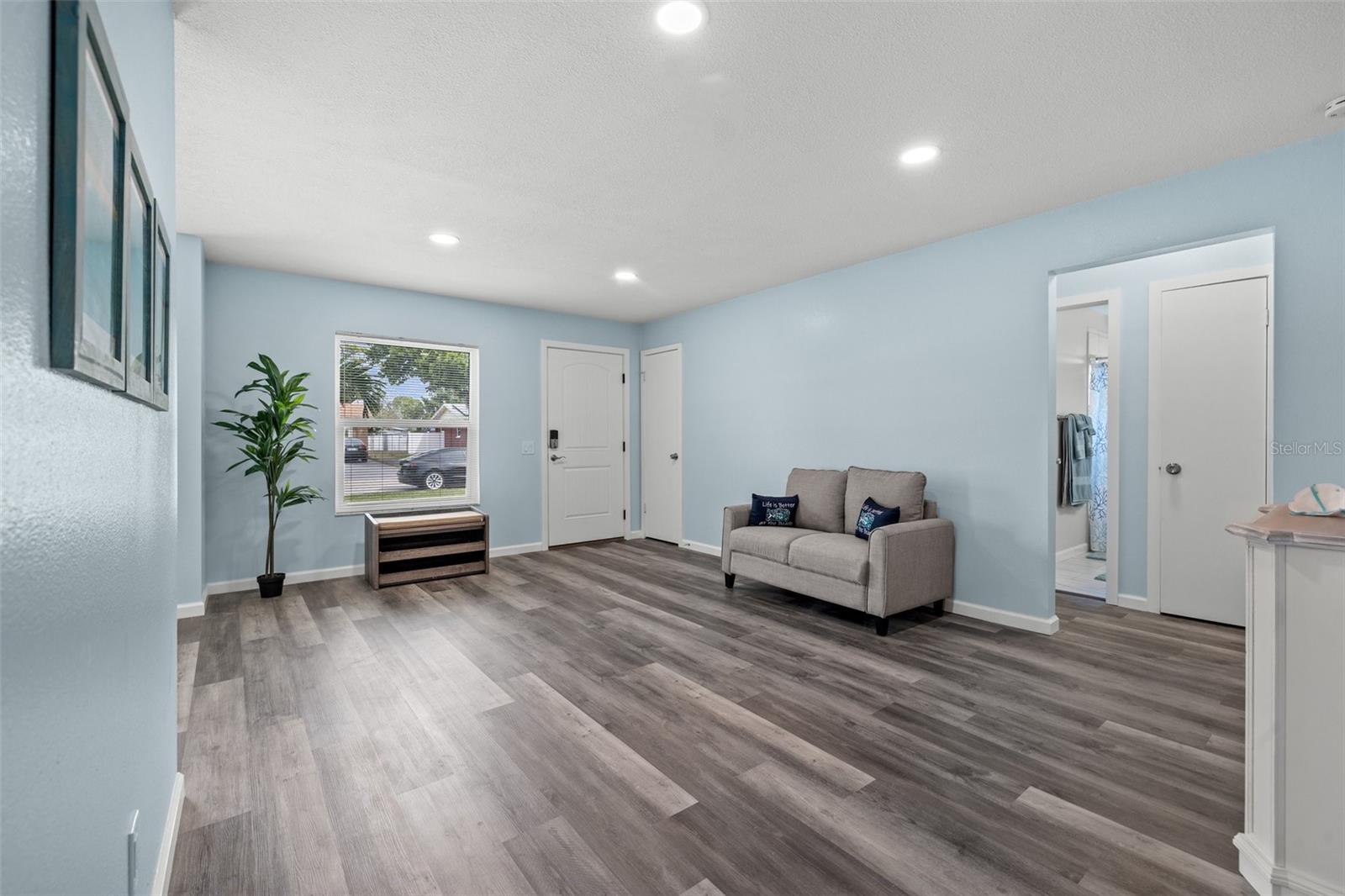 LAKEWOOD ESTATES SPIEWAK ADD - Residential Lease