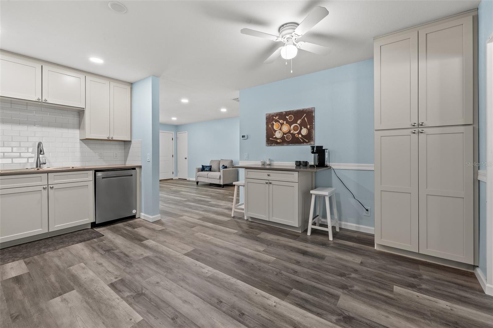 LAKEWOOD ESTATES SPIEWAK ADD - Residential Lease